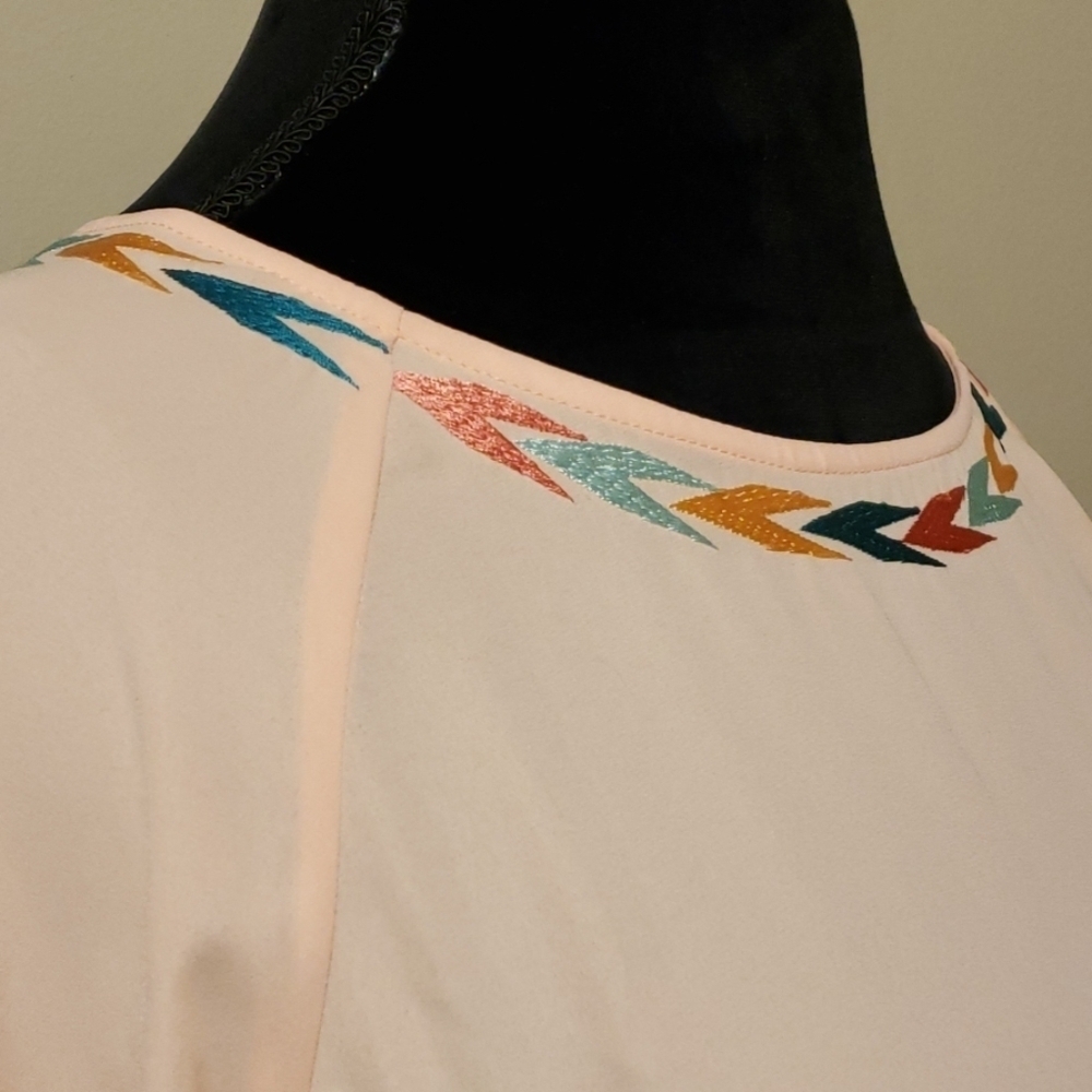 Ariat sheer peach embroidered arrow blouse